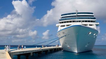 cruise-ship-docked